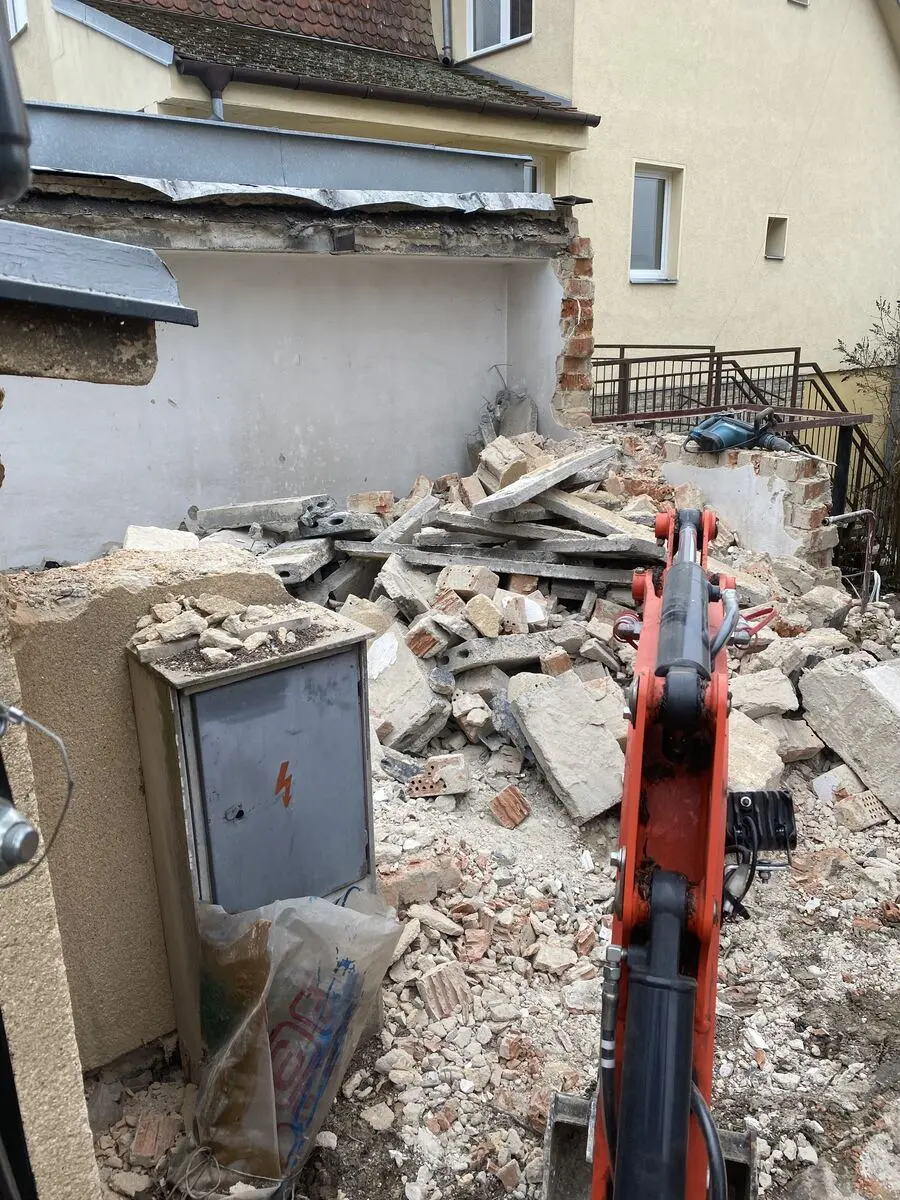 Bagr bourá zděný přístavek, Brno
