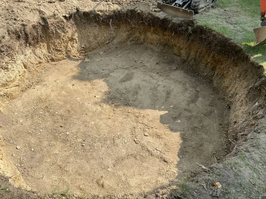 Hotová jáma pro bazén, Kratochvilka