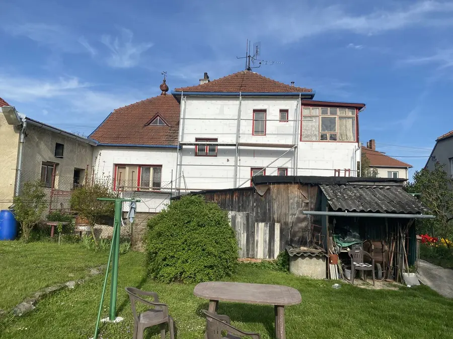 Zateplený dům ze zahrady, Šemíkovice